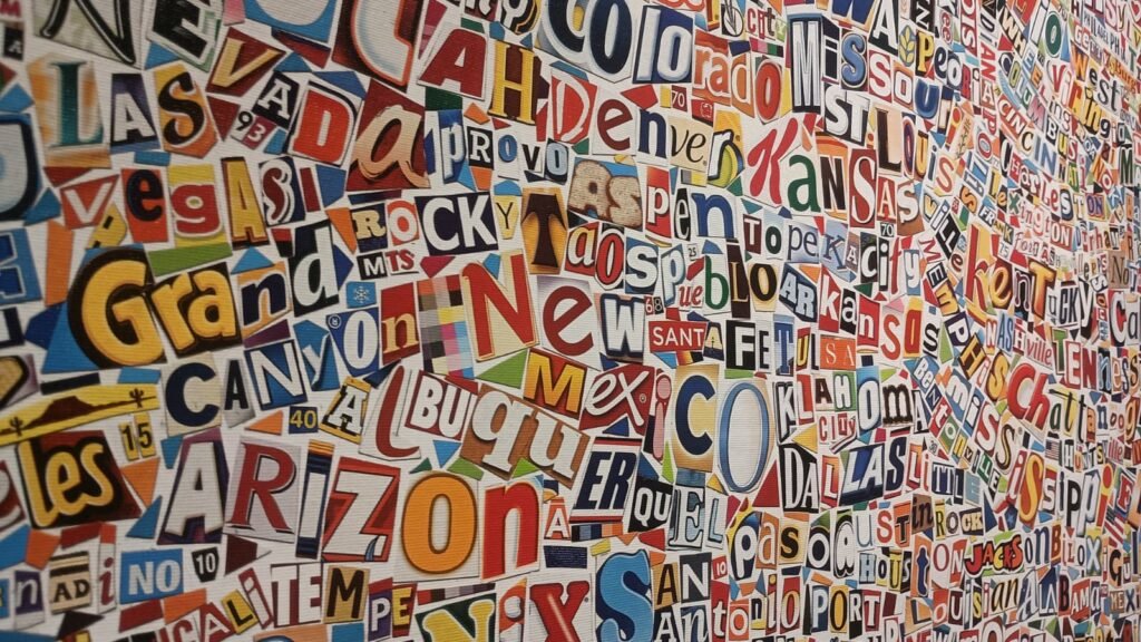 EXPLOSIÓN DE COLOR! ARTE POP DE RAH THOMPSON LLEGA A WHITE PLAINS 🖼️✨ whatsapp image 2026 01 21 at 10.15.55