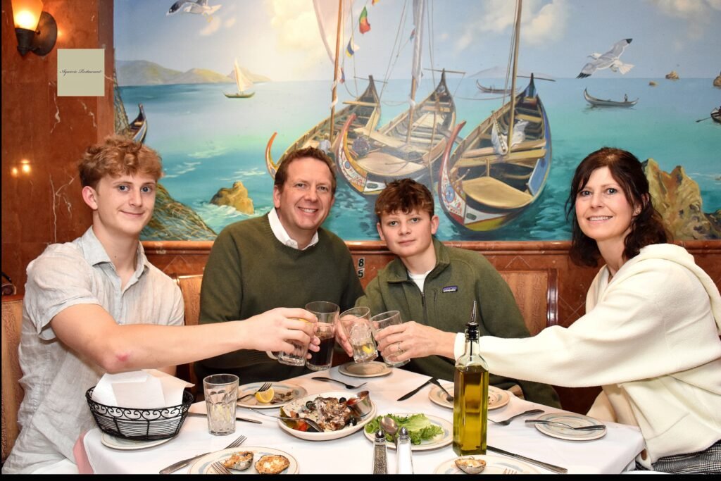 AQUARIO RESTAURANT: ARTE Y TRADICIÓN DEL ATLÁNTICO EN WESTCHESTER 🌊🎨 page001 14