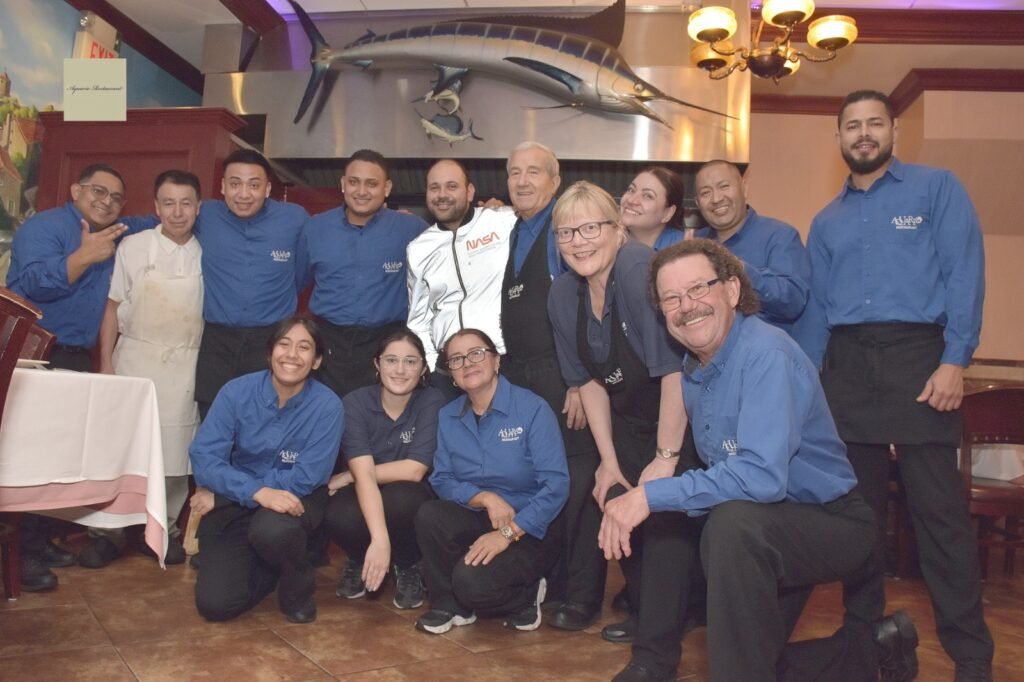 AQUARIO RESTAURANT: ARTE Y TRADICIÓN DEL ATLÁNTICO EN WESTCHESTER 🌊🎨 whatsapp image 2025 11 02 at 16.17.11