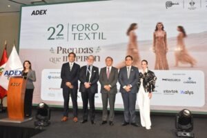 ¡TIME TO SHINE IN THE GLOBAL FASHION! PERÚ BUSCA CONSOLIDARSE COMO PROVEEDOR PREMIUM Y ALCANZAR LOS US$ 100 MIL MILLONES 🚨👕🇵🇪