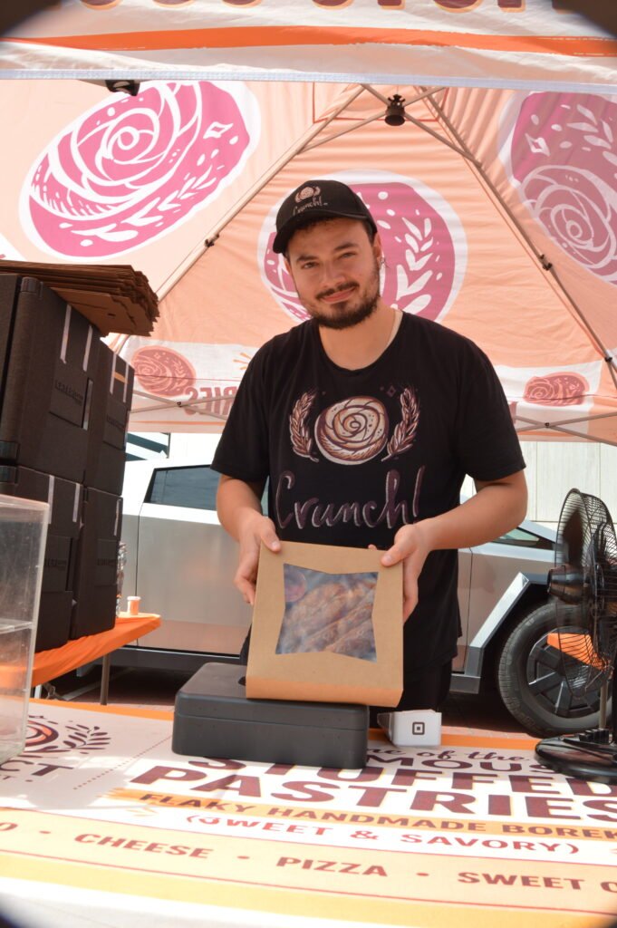 🥖🥐 CONOCE A LIAM SHEMI Y SUS INCREÍBLES BÖREKS EN COURT STREET ⚡✨ dsc 0022