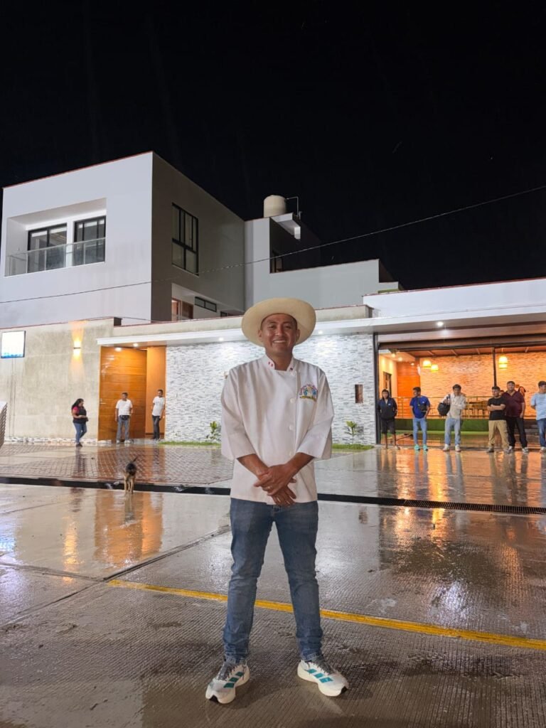 🤖🌊 DE VENDEDOR DE DULCES A FILÁNTROPO Y REY DEL CEVICHE: EDI “EL PAISA” MORALES 🇵🇪🍲✨ whatsapp image 2026 10 26 at 1.09.59 pm (2)